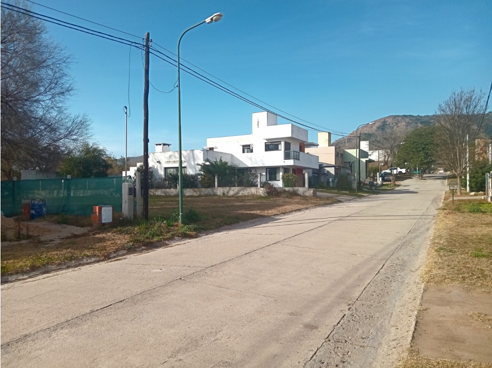 En venta terreno en barrio cerrado El Dorado 2 - 4