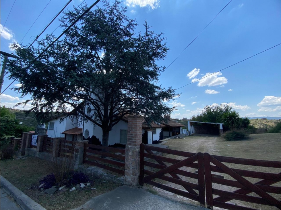 Casa + Depto en Villa del Lago 946m² Vista Sierras USD153K VENTA - 4