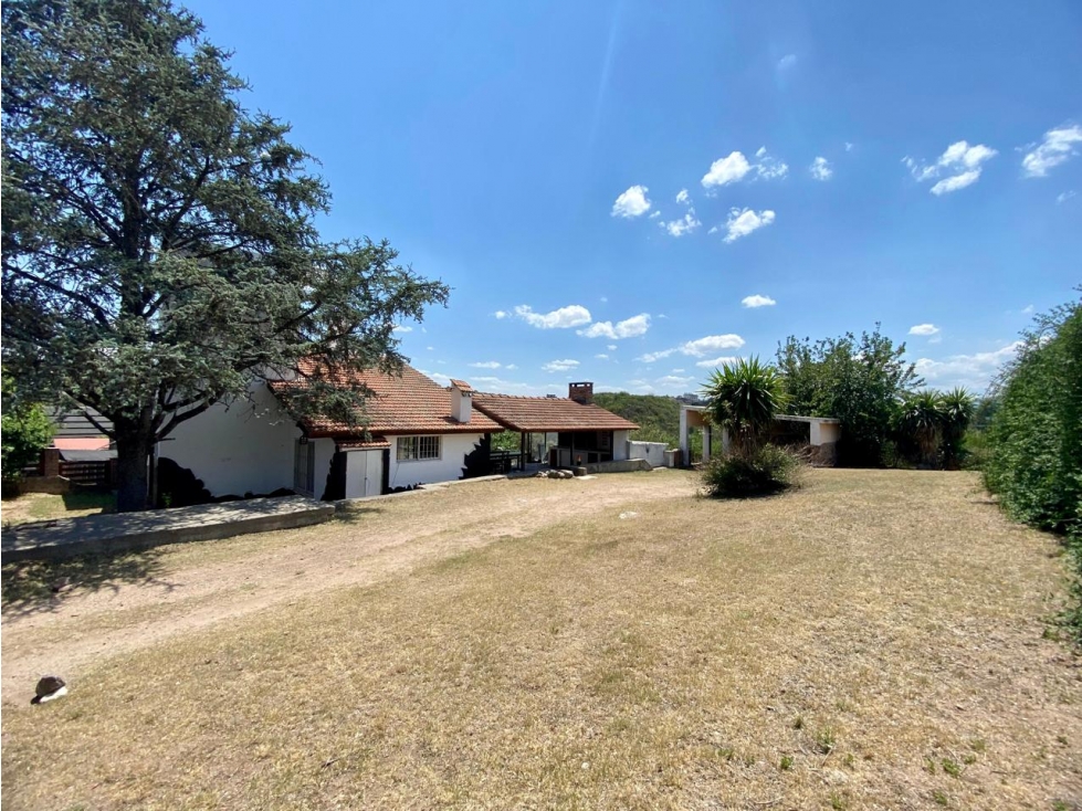 Casa + Depto en Villa del Lago 946m² Vista Sierras USD153K VENTA - 2