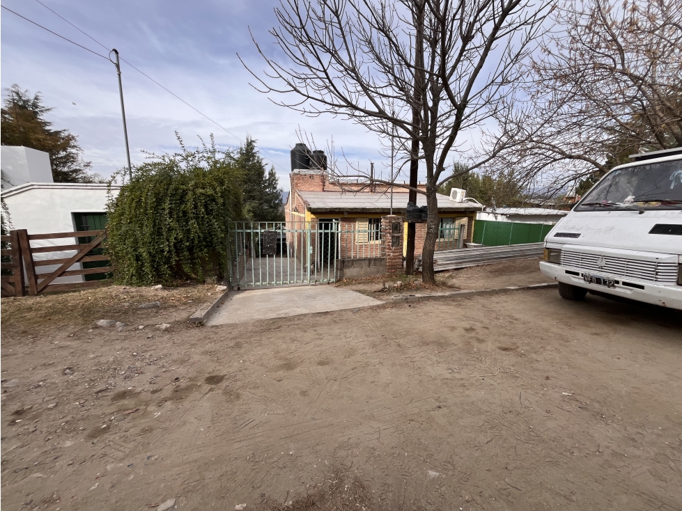 Oportunidad! Casa + 2 deptos en Mayu Sumaj - 1
