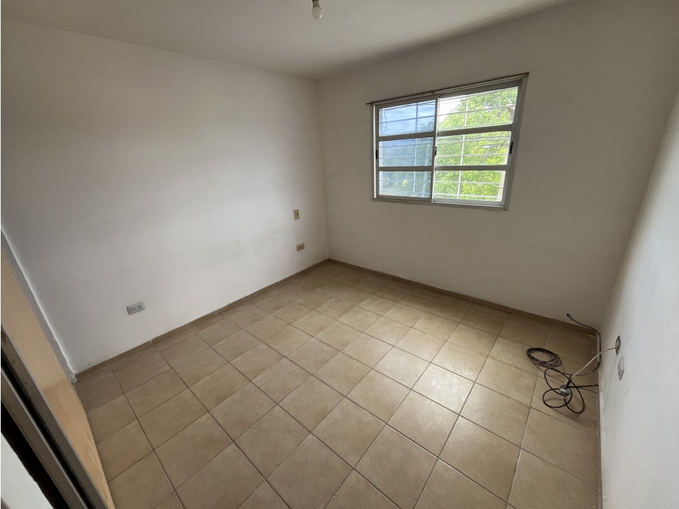 Alquiler anual de departamento con cochera — foto 2