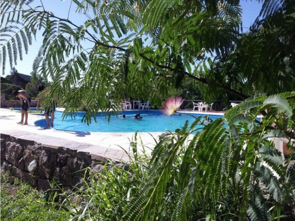 En Venta imponente terreno con mejoras, centro de Mina Clavero - 5