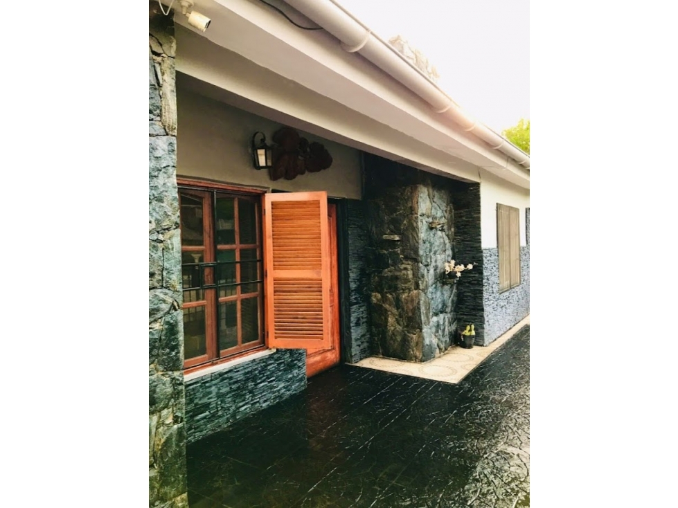 Alquiler temporario Casa para 8 personas Villa Carlos Paz. - 2