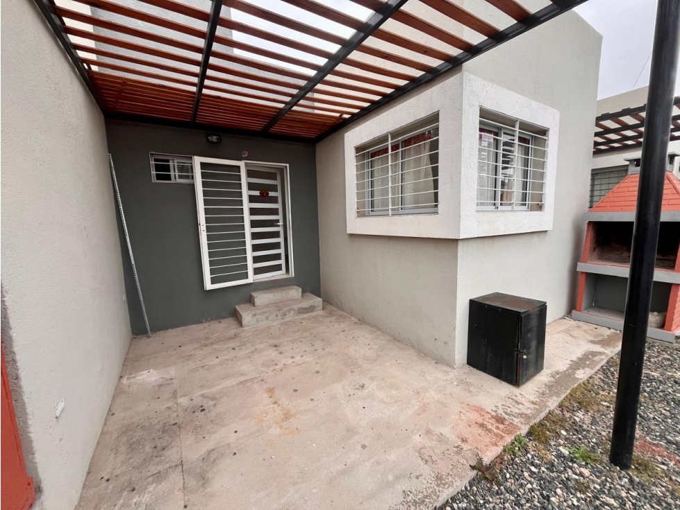 Departamento en Venta 1 dorm con cochera y pileta Sta Cruz del Lago - 2