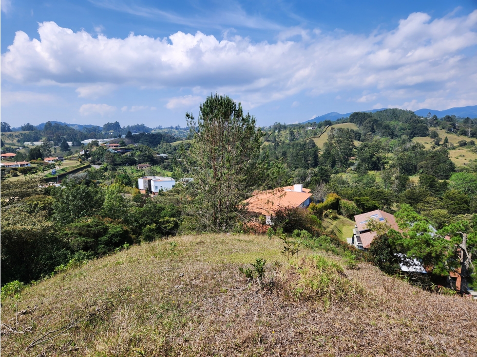 Lote en unidad cerrada - El Retiro - Via Pantanillo