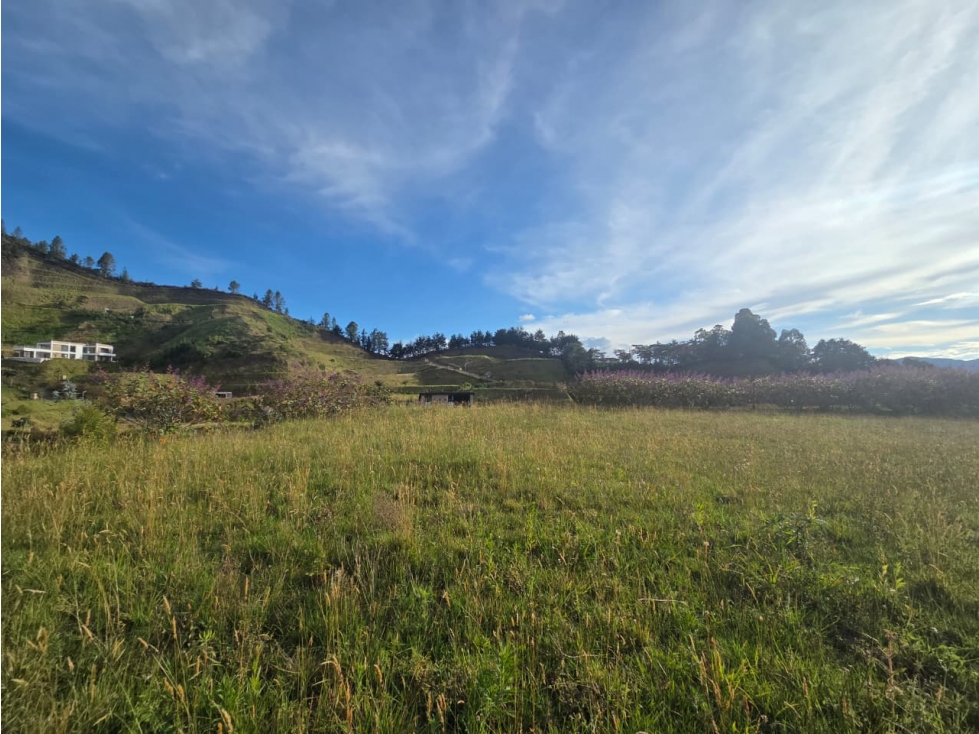 Lote en unidad cerrada - El Retiro - Via Pantanillo