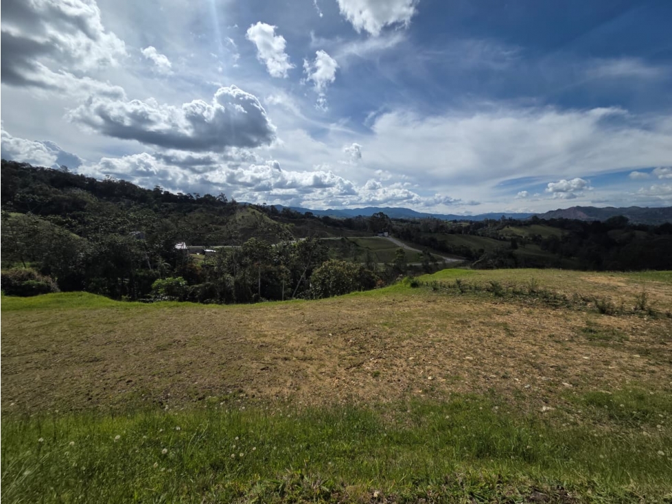 Lote en unidad cerrada - El Retiro — foto 2
