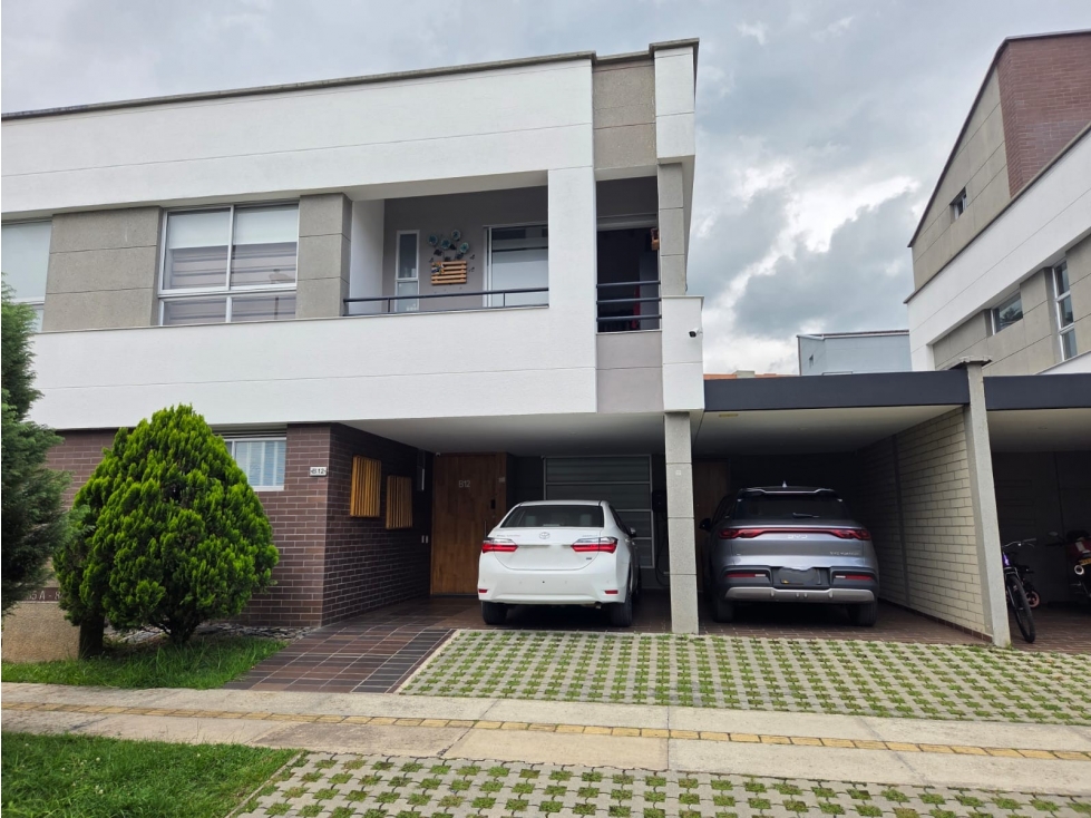 Casa en unidad cerrada - Rionegro - Barro Blanco