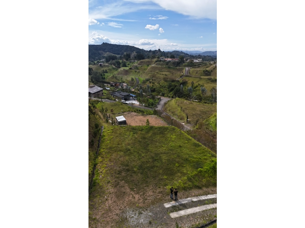 Lote en unidad cerrada - El Retiro — foto 3