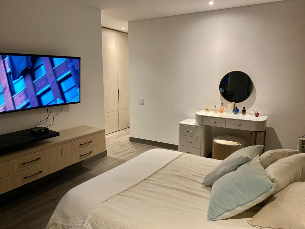 SE ARRIENDA APARTAMENTO EN CHICO RESERVADO — foto 3