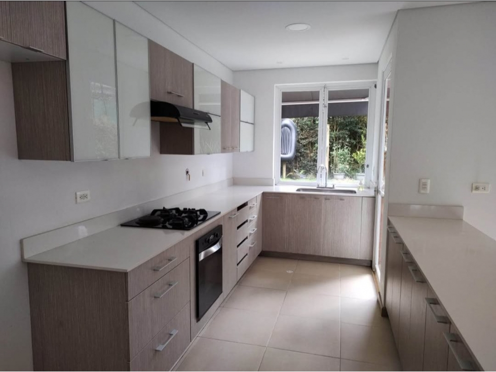 COD: 4102 -- Casa - Centro Urbano, Retiro