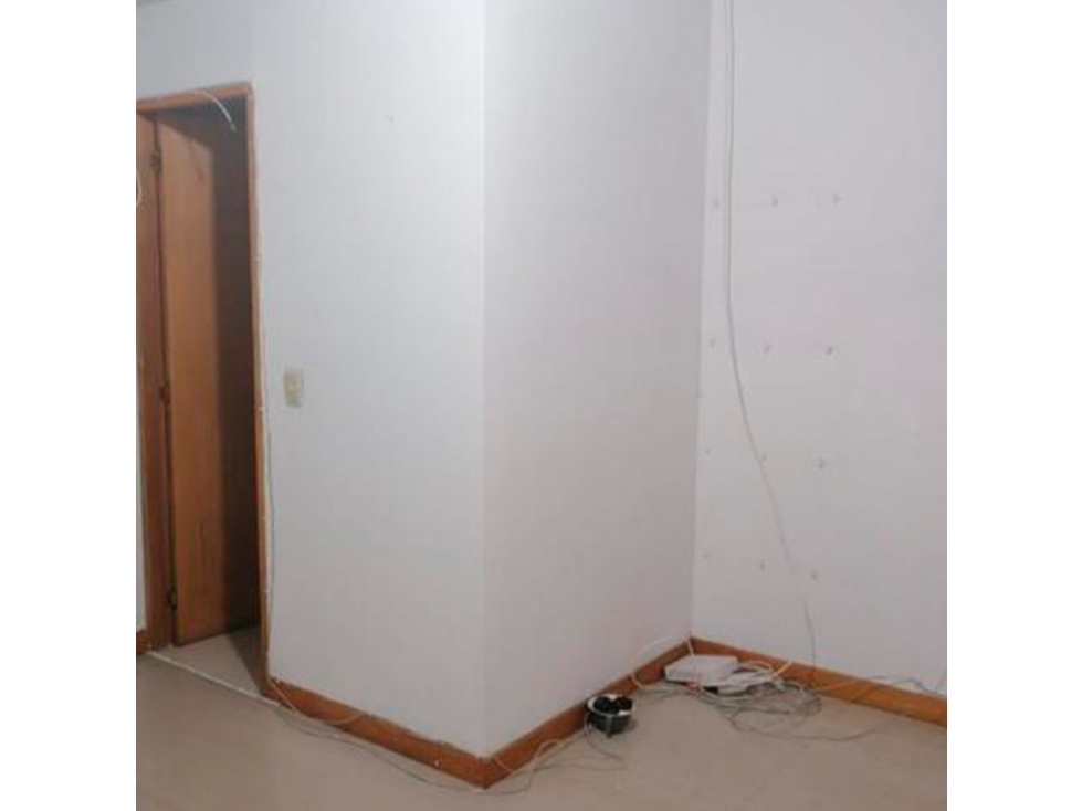 COD: 2351 - Arriendo Local Comercial en Llanogrande Mall Complex