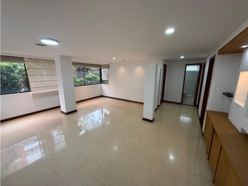 COD: 4034 -- Apartamento En Arriendo - El Poblado, Medellín