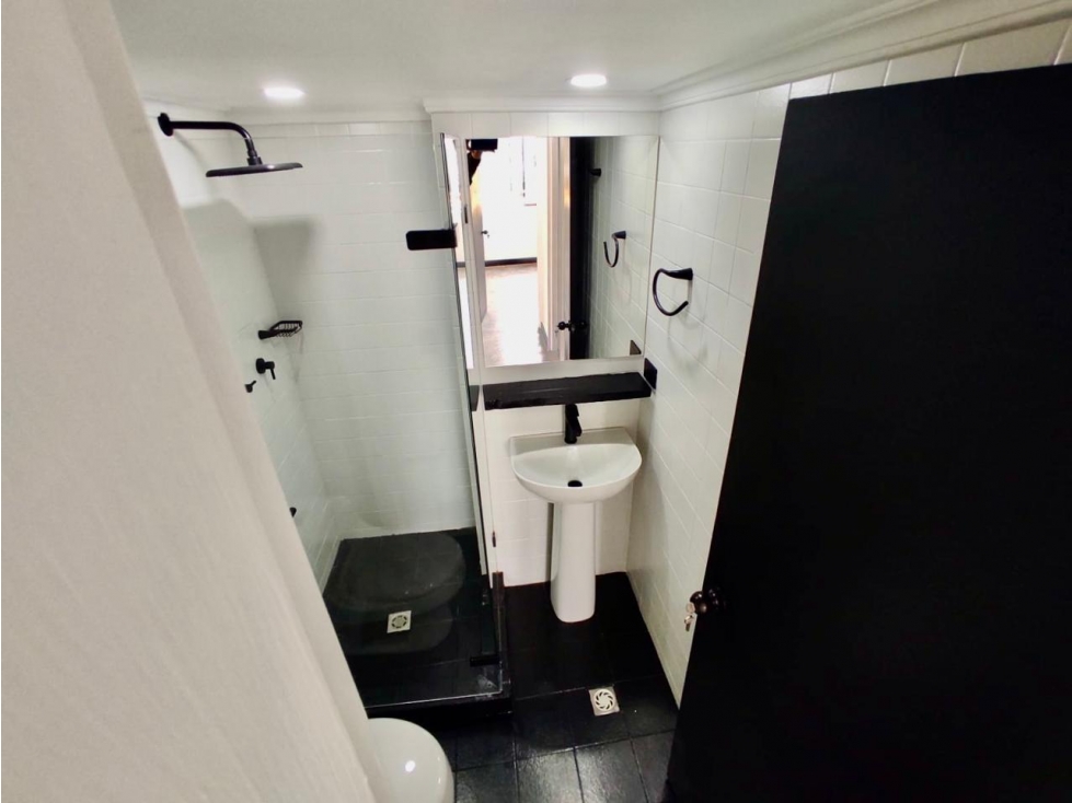 COD: 4172 -- Apartamento - La Aguacatala, Medellín — foto 6