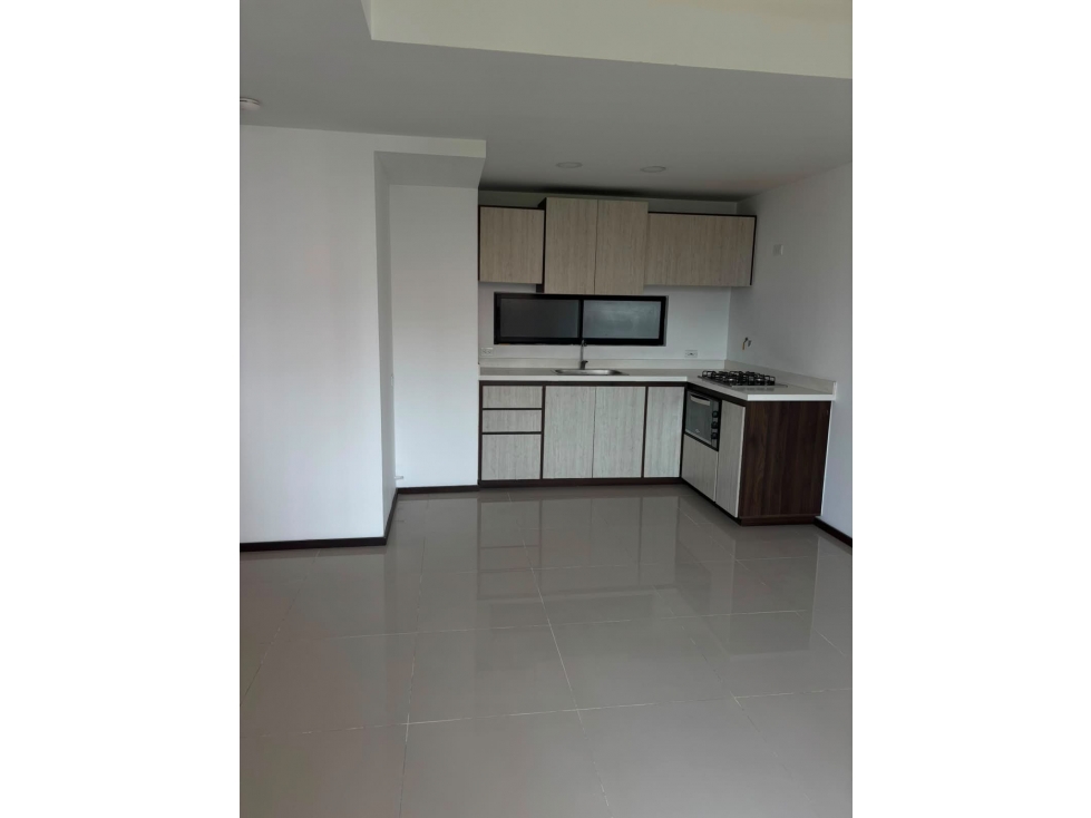 COD: 4174 -- Apartamento - Los Alcazares, Sabaneta
