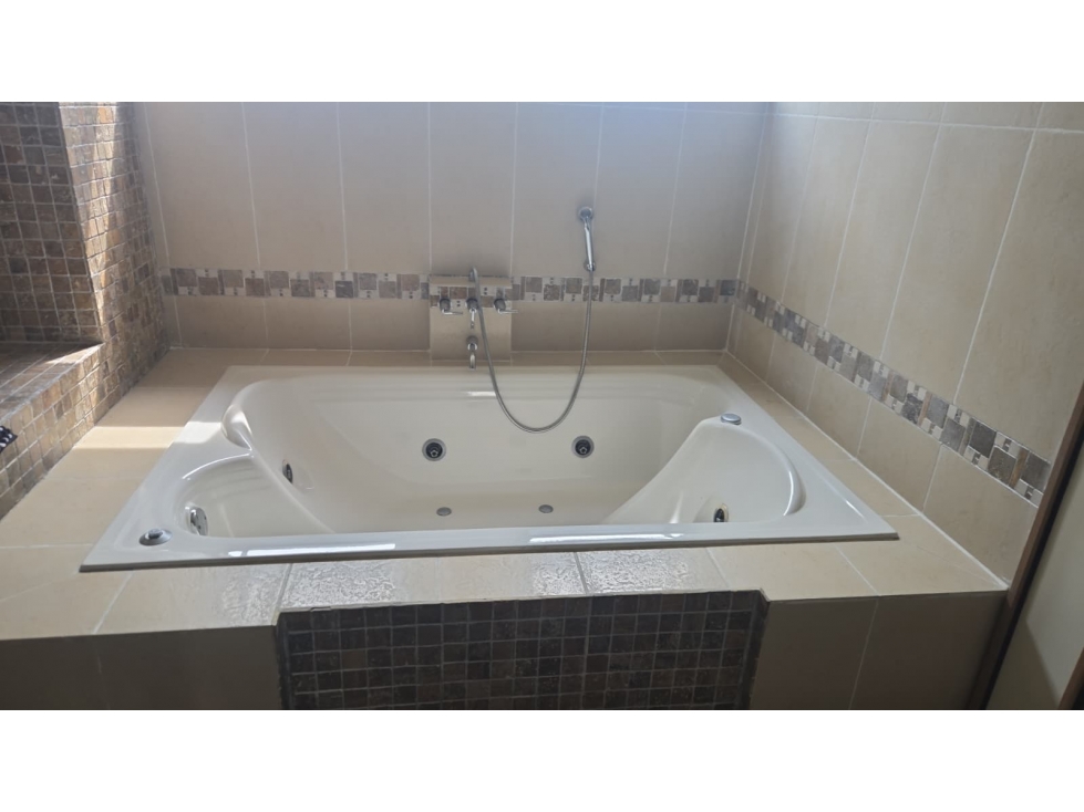 COD: 3922 -- Apartamento En Arriendo - El Poblado, Medellín — foto 5