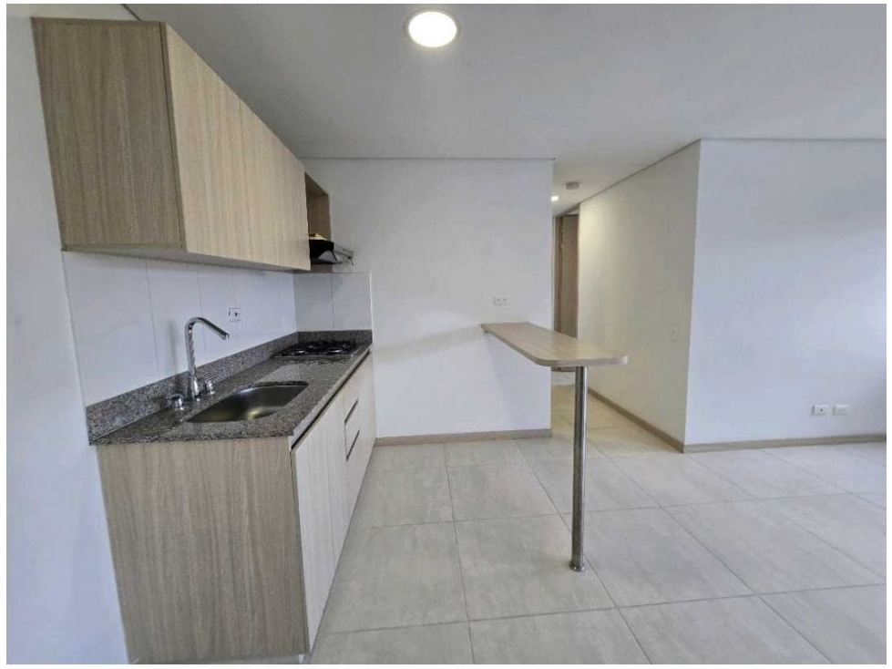 COD: 4148 -- Apartamento - Ditaires, Itagüí — foto 2