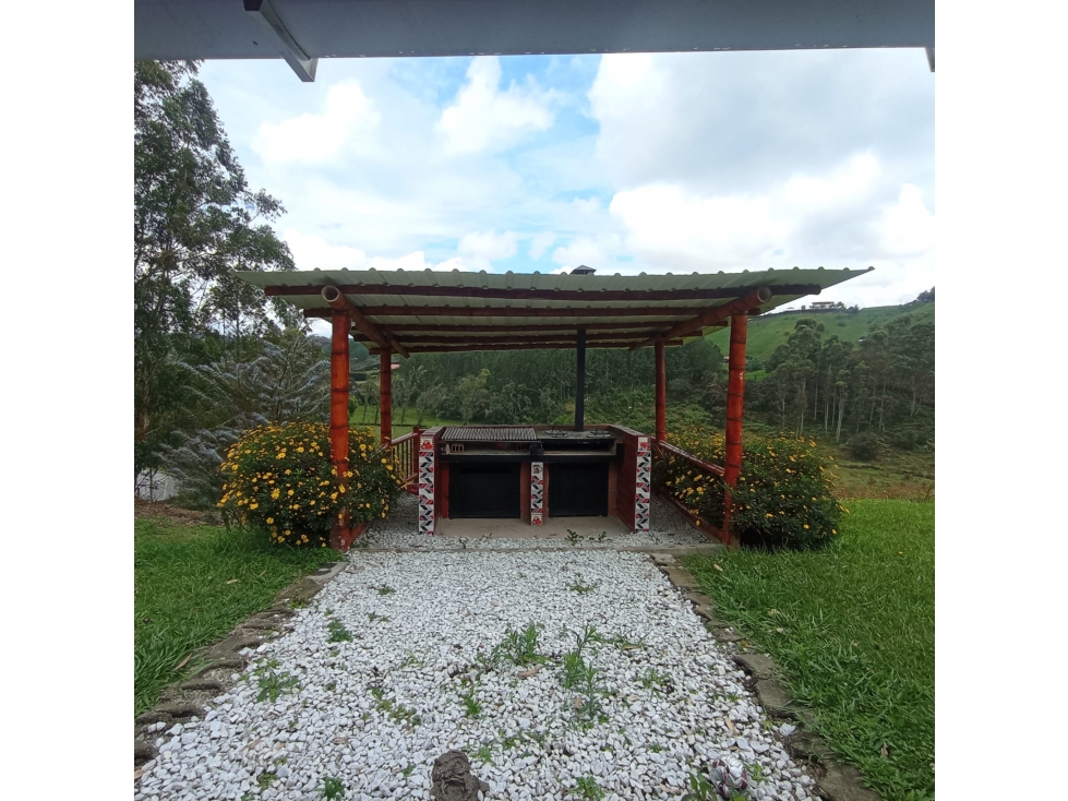 COD: 3896 -- Casalotes En Arriendo - Vereda Chaparral, Rionegro - 6