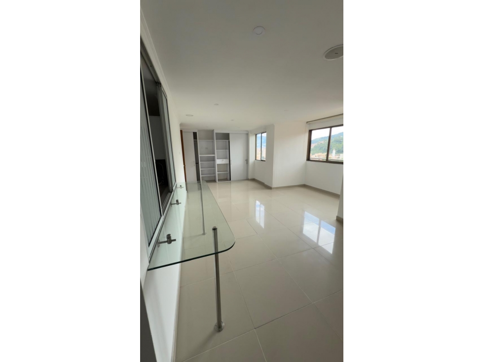 COD: 4004 -- Apartamento En Arriendo - La Castellana, Medellín — foto 6