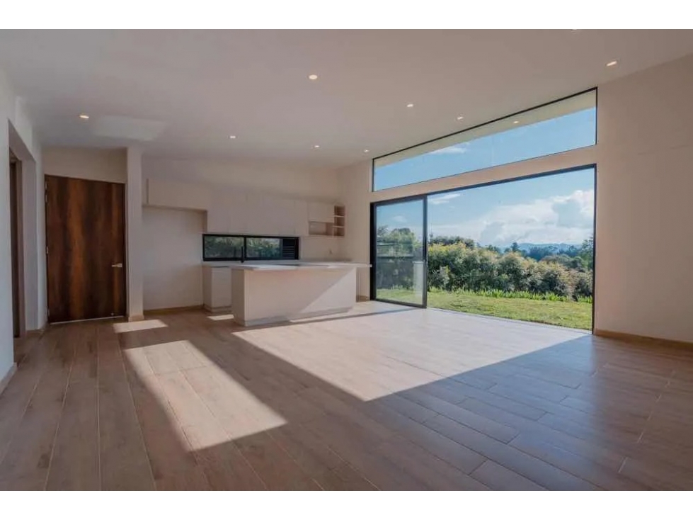 COD:3502 - Venta de Casa Finca para Estrenar Vía El Retiro