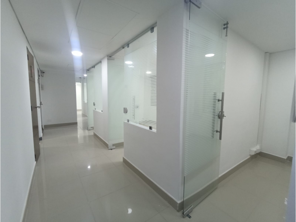 COD: 4061 -- Oficina En Arriendo - Santa Maria De Los Angeles — foto 2
