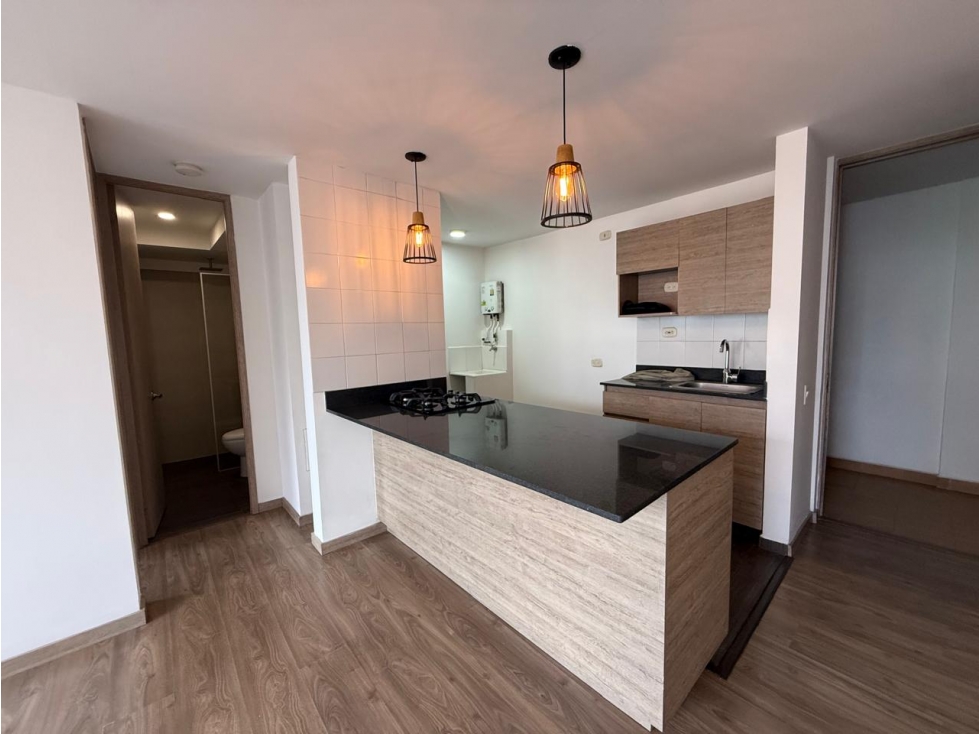 COD: 4147 -- Apartamento - Prados De Sabaneta, Sabaneta