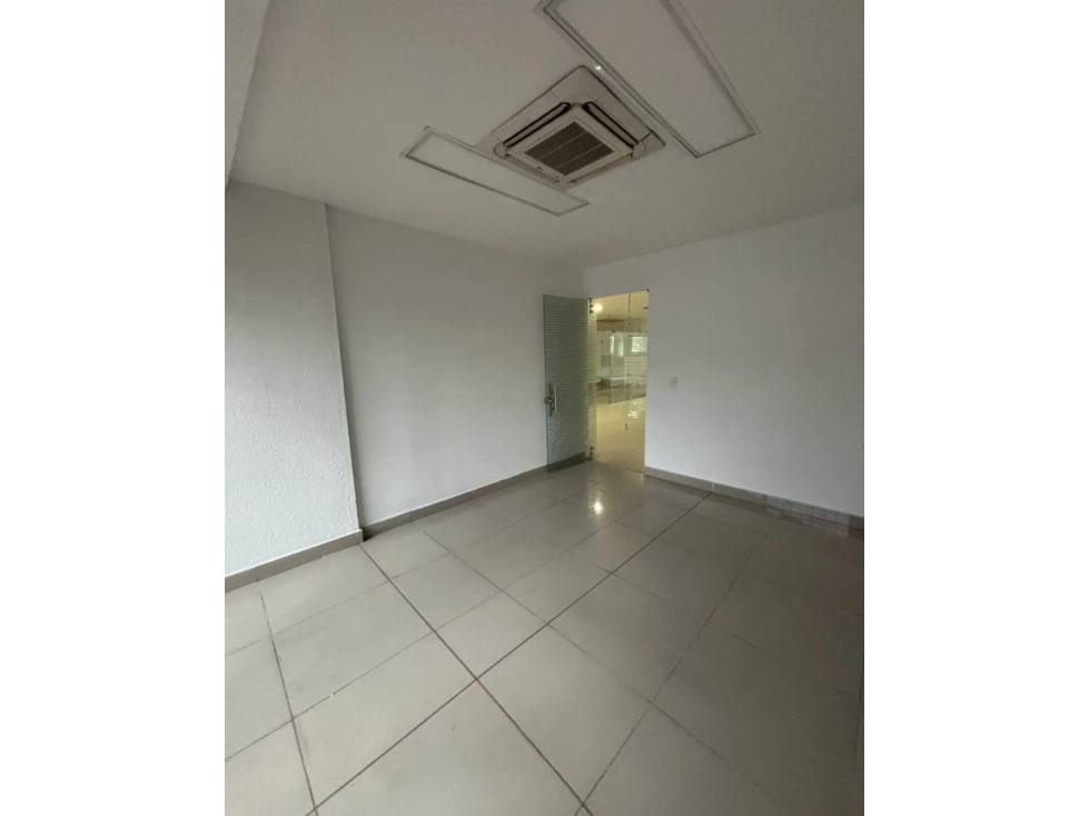COD: 3767 -- Bodega En Arriendo - Prados De Sabaneta, Sabaneta - 5