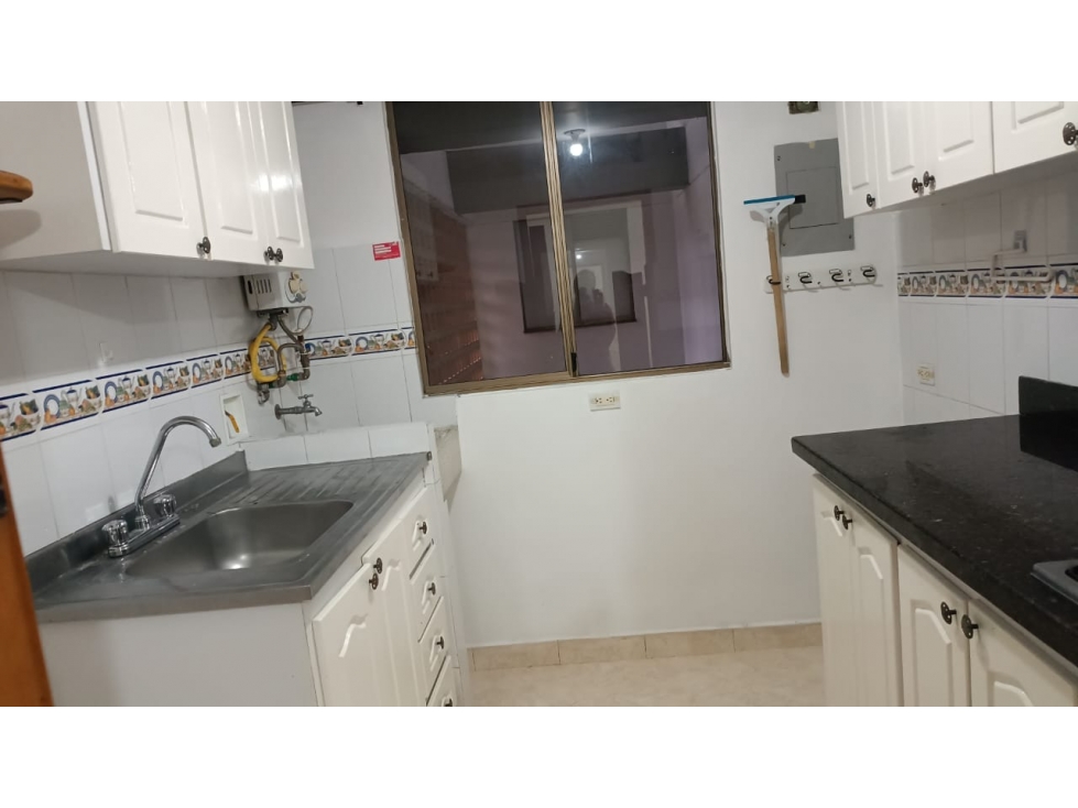 COD: 4111 -- Apartamento - La Loma De Los Bernal, Medellín — foto 6