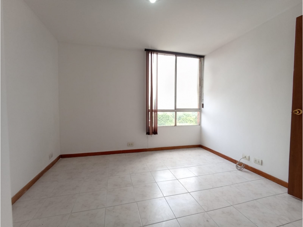 COD: 4188 -- Apartamento - Patio Bonito, Medellín — foto 3