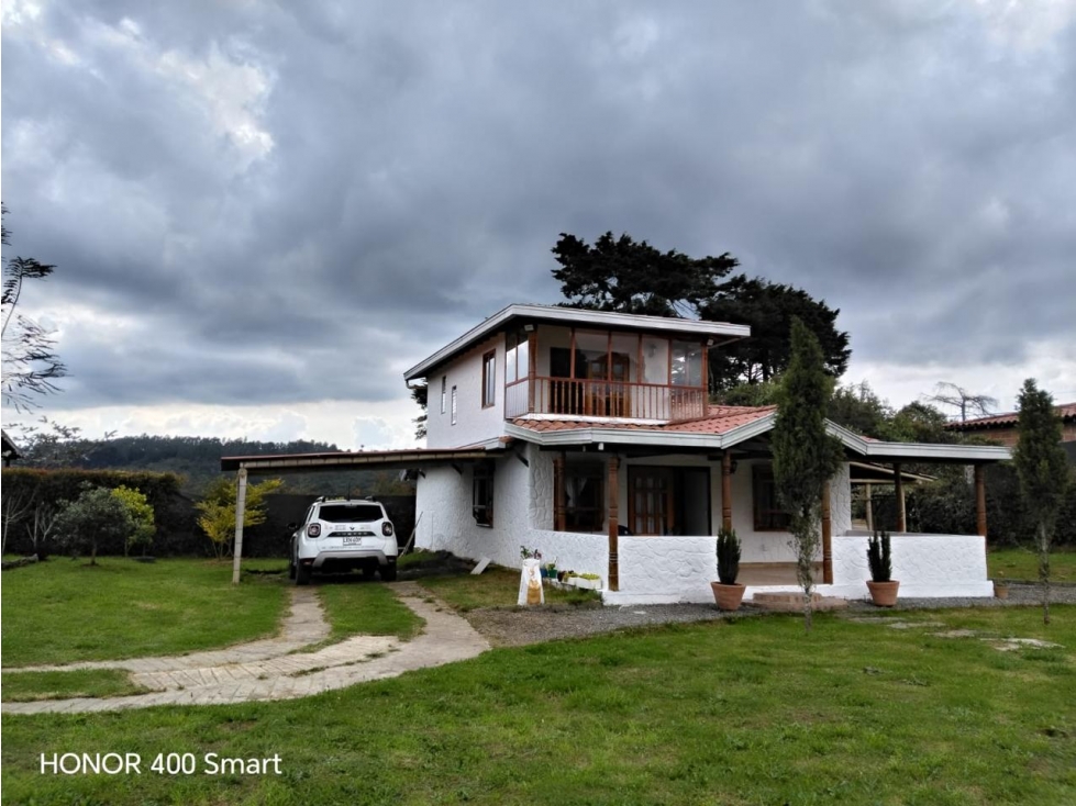 COD: 3954 -- Casalotes En Venta - Santa Elena, Medellín