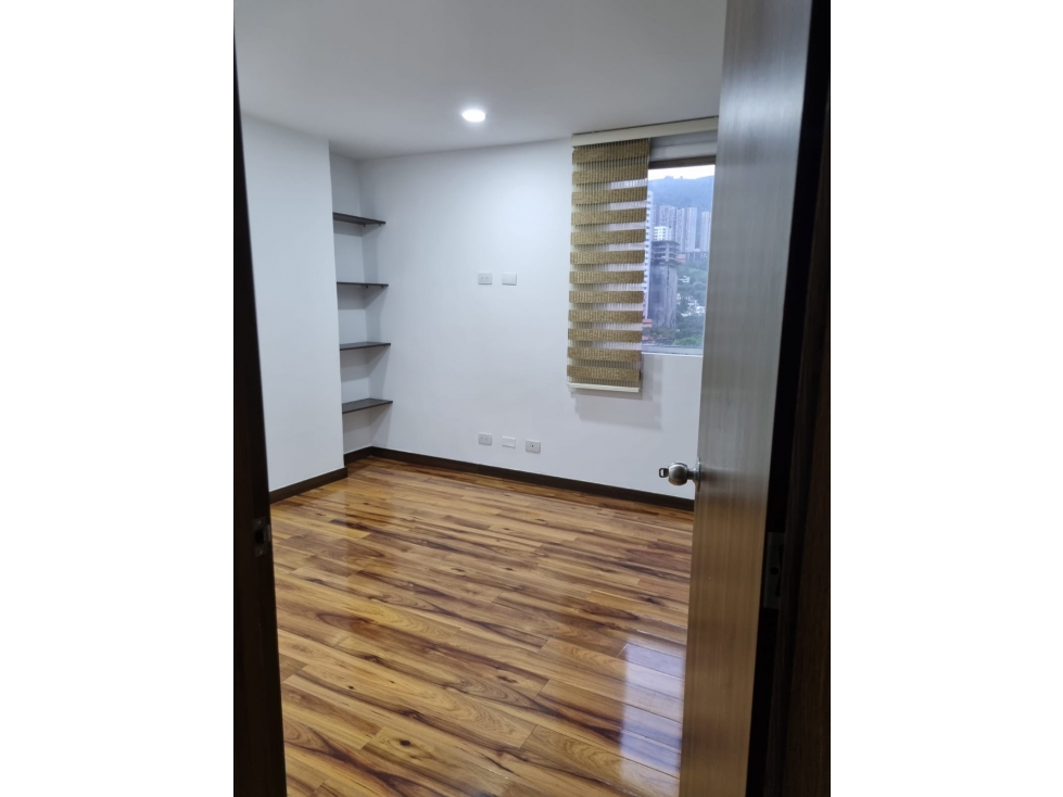 COD: 4119 -- Apartamento - San JosÉ, Sabaneta — foto 2