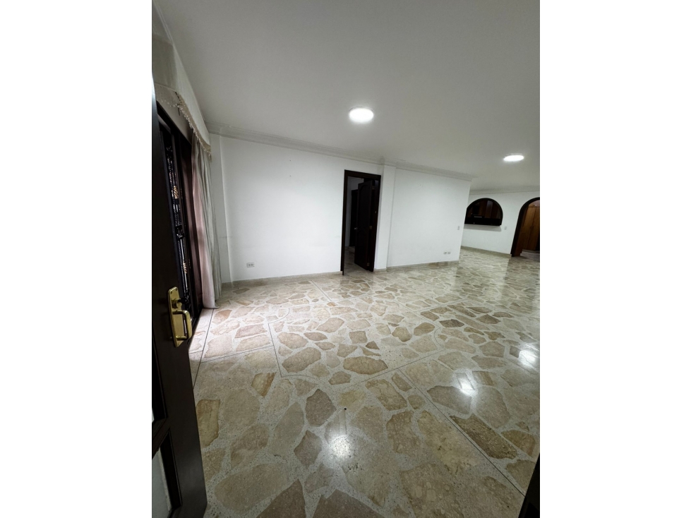 COD: 4140 -- Casa - SimÓn Bolivar, Medellín — foto 2