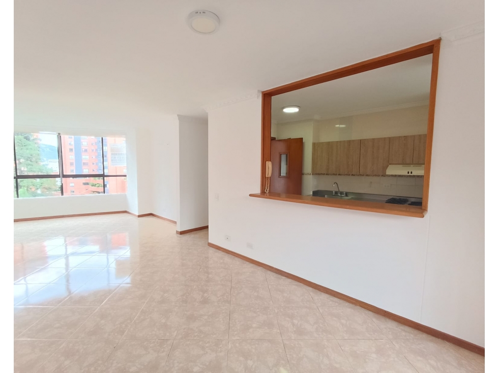COD: 4155 -- Apartamento - El Poblado, Medellín