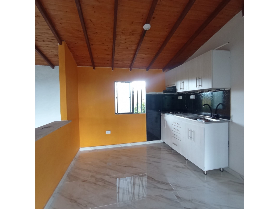 COD: 3897 -- Casalotes En Arriendo - Vereda Chaparral, Rionegro