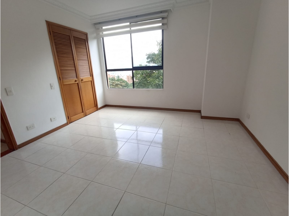COD: 4155 -- Apartamento - El Poblado, Medellín — foto 4