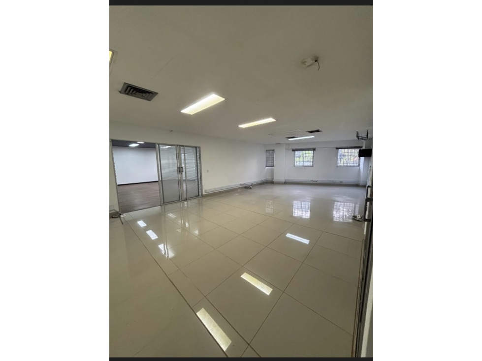 COD: 3767 -- Bodega En Arriendo - Prados De Sabaneta, Sabaneta - 1