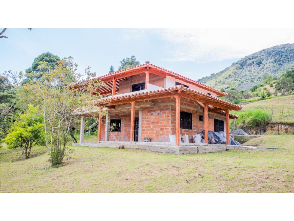 COD: 2113 - Venta Casa Campestre El Carmen de Viboral