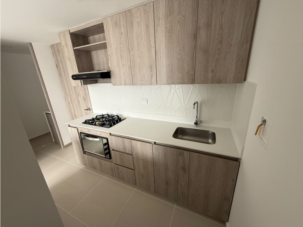 COD: 4183 -- Apartamento - Los Naranjos, Itagüí