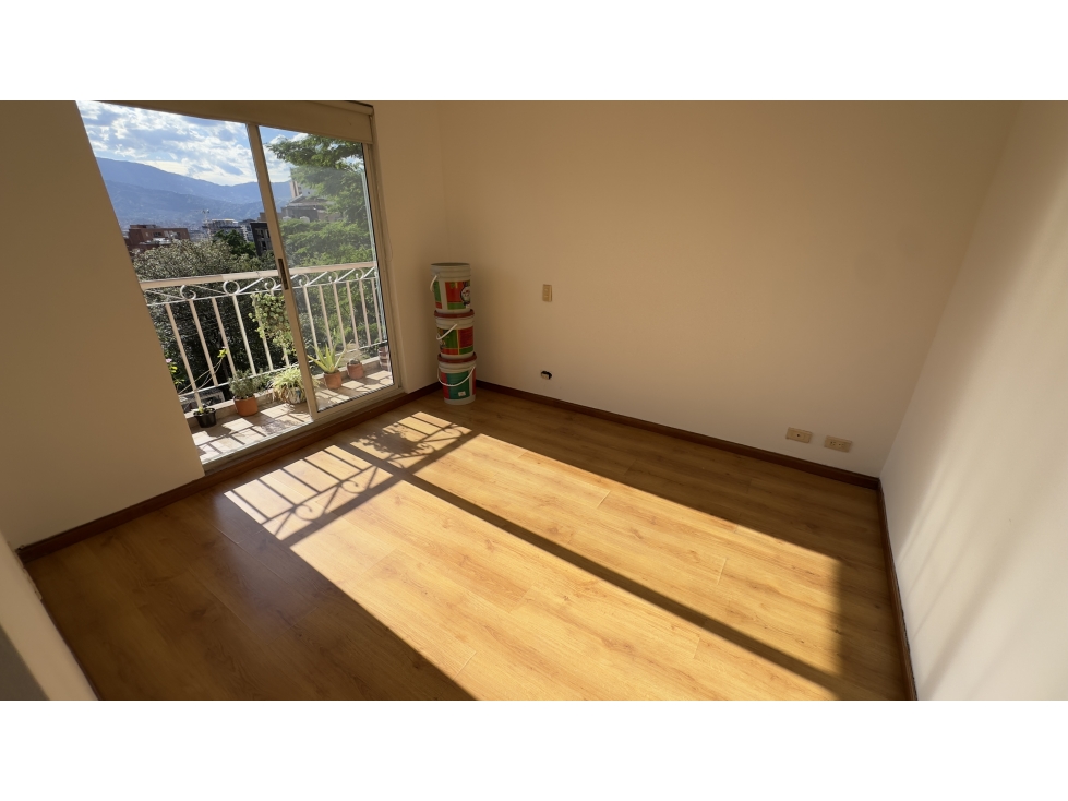 COD: 3589 - APARTAMENTO EN VENTA EN MEDELLÍN CASTROPOL — foto 2