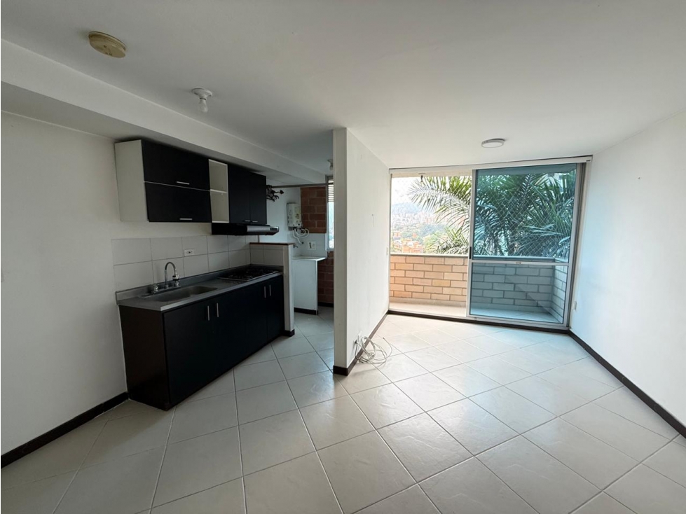 COD: 4011 -- Apartamento En Venta - La Cuenca, Envigado