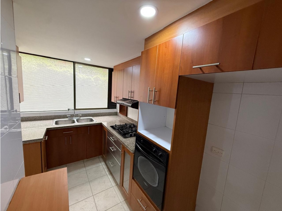 COD: 4034 -- Apartamento En Arriendo - El Poblado, Medellín — foto 5