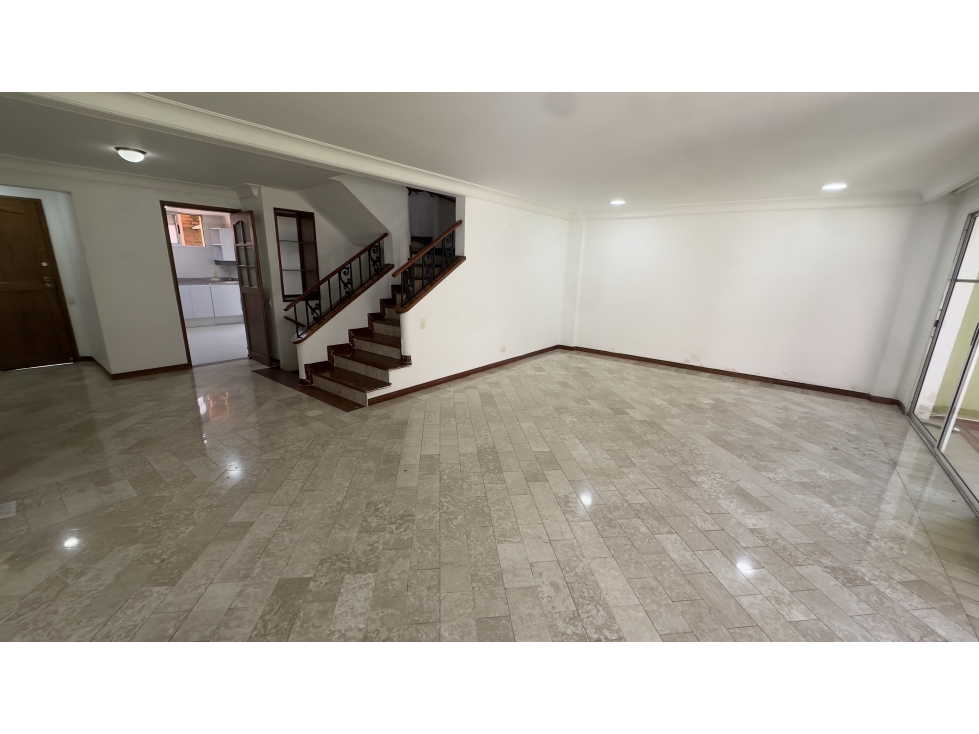 COD: 1595 -- Casa - Castropol, Medellín