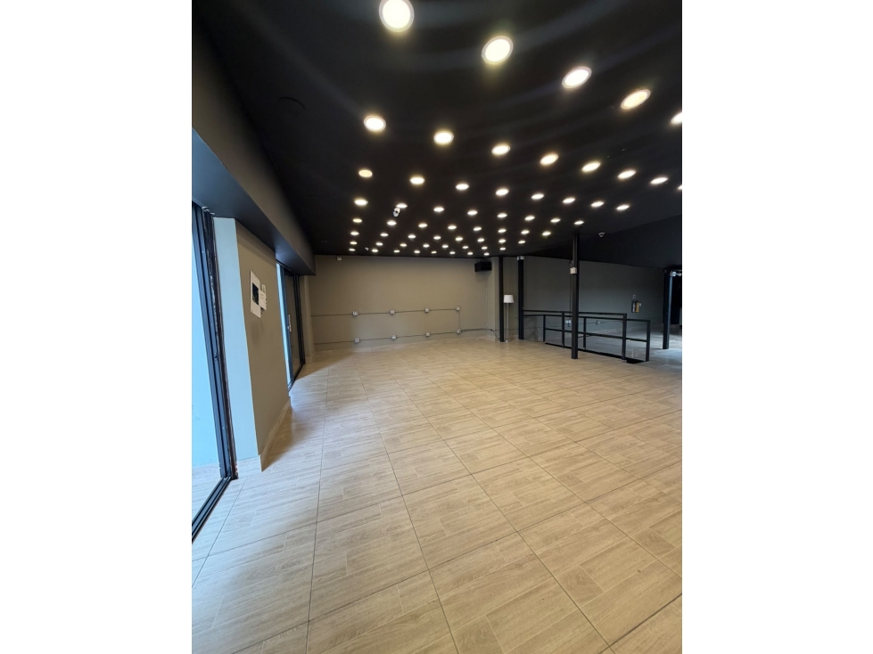 COD: 4189 -- Local - Zona Centro, La Estrella - 4