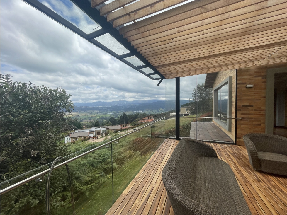 VENDO HERMOSA CASA YERBABUENA — foto 2