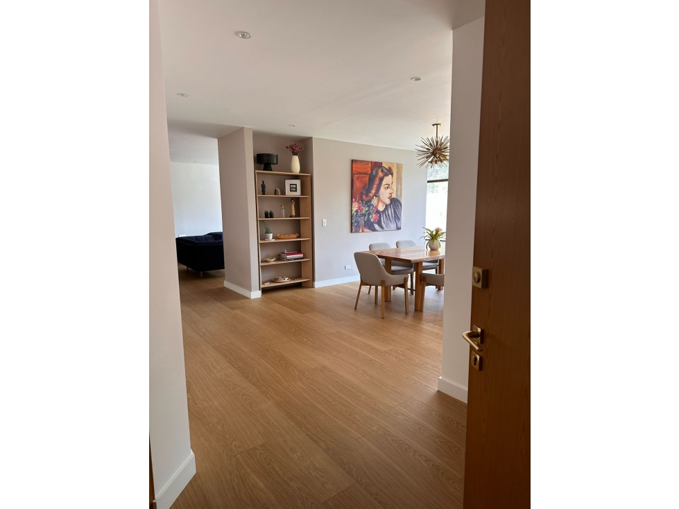 VENDO HERMOSO APTO REMODELADO EN SANTA BARBARA ORIENTAL — foto 4