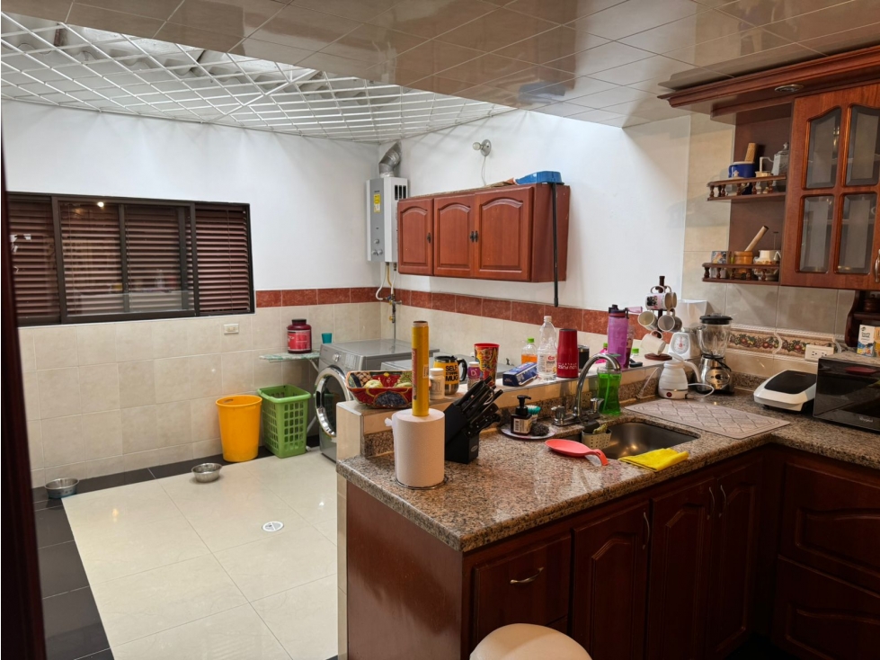 VENDO CASA TRADICIONAL EN MALIBU — foto 3