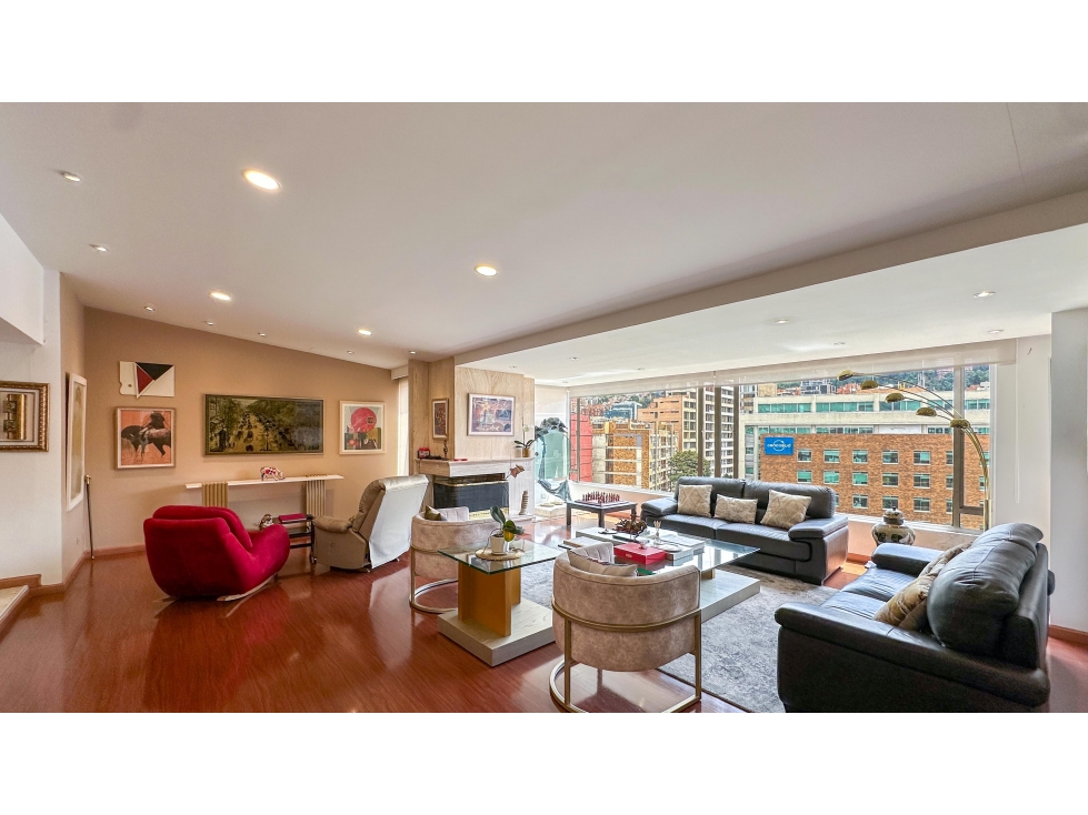 Apartamento en venta en Santa Barbara, Bogotá