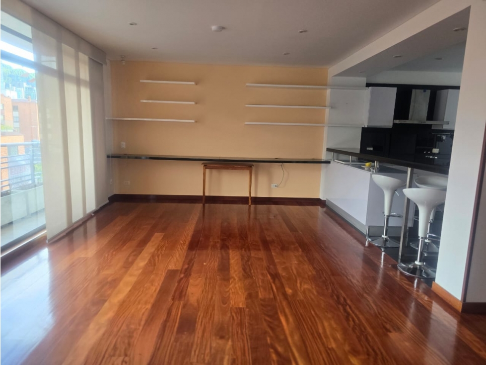 Apartamento en venta en Santa Barbara Central, Bogotá — foto 2