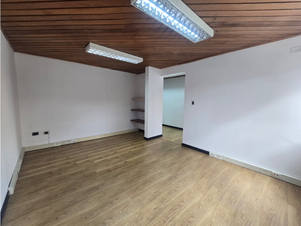 Oficina en venta en San Patricio, Bogotá — foto 4