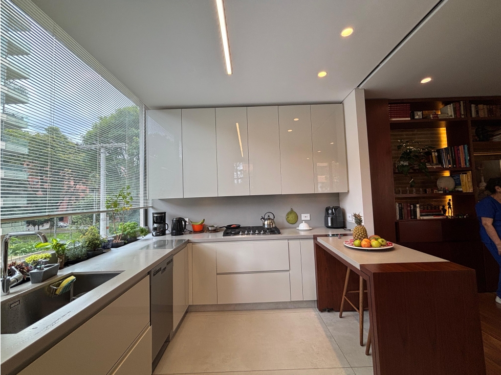 Apartamento en arriendo en el Chico, Bogotá — foto 3